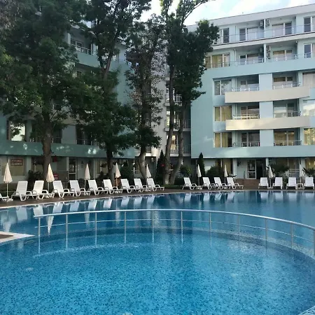 Yassen Nadezhda Sunny Beach