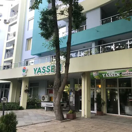 Yassen Nadezhda Sunny Beach